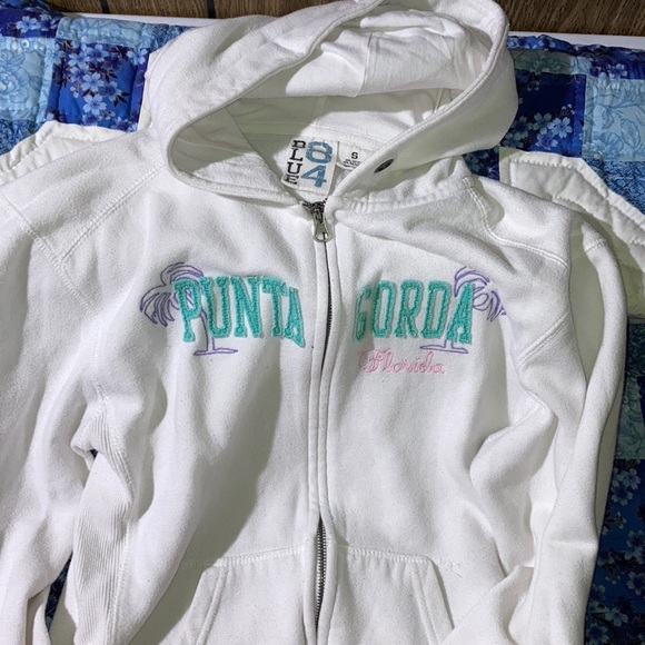 white jacket - Picture 3 of 3